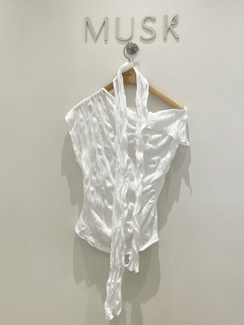 MUSK韓國東大門代購女裝新品推薦人氣熱賣職業26春夏T恤含脖帶MUSKT恤