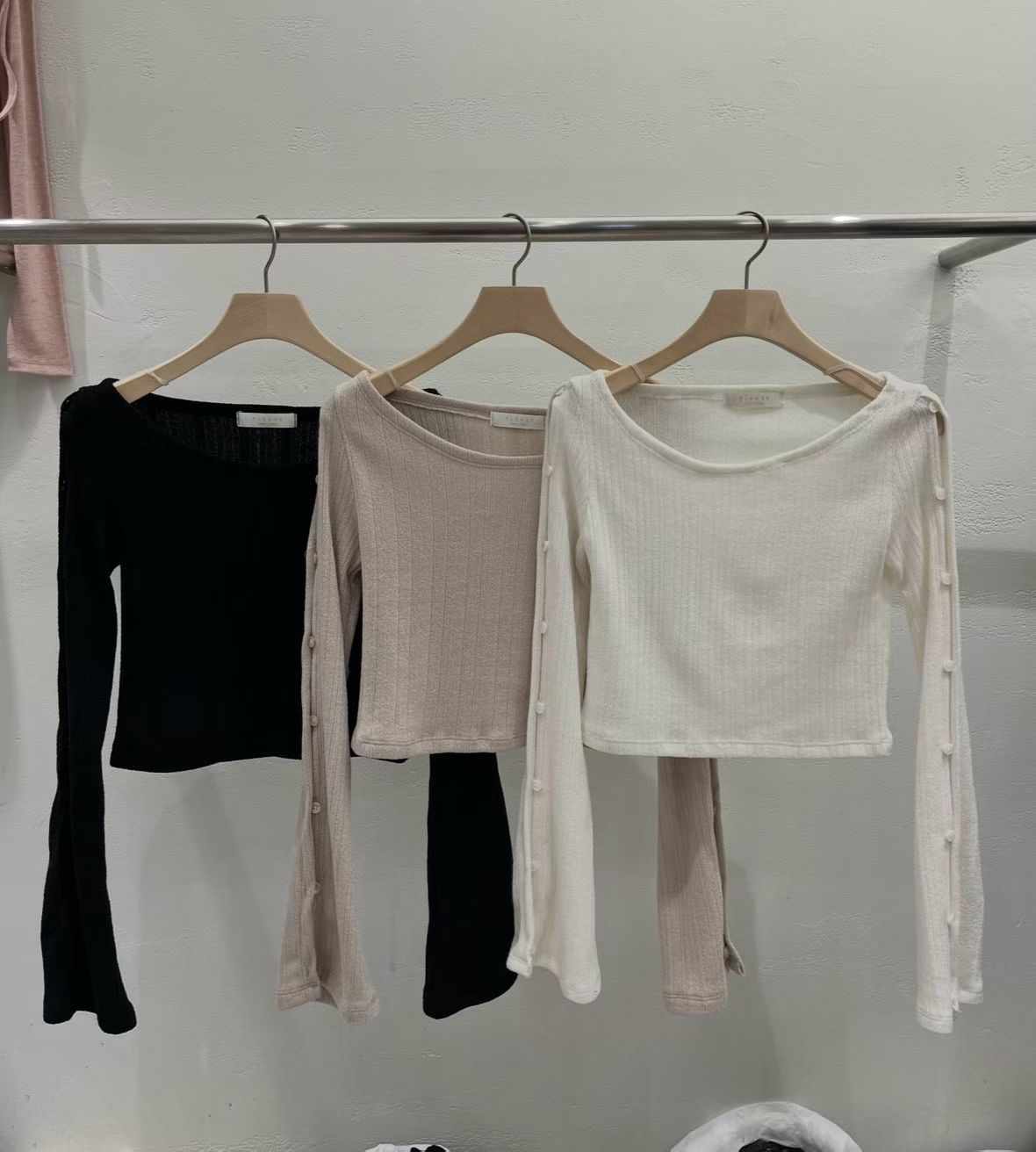 PLEASE/WW東大門實拍女士新品熱賣26春夏長袖T恤不含項鏈PLEASE/WW長袖T恤