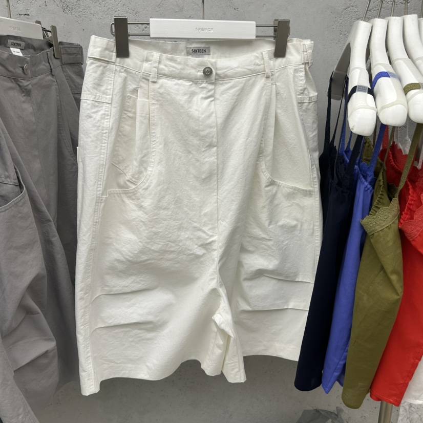 SIXTEEN韓國東大門直郵女士新品職業人氣推薦時尚熱賣短褲SIXTEEN短褲