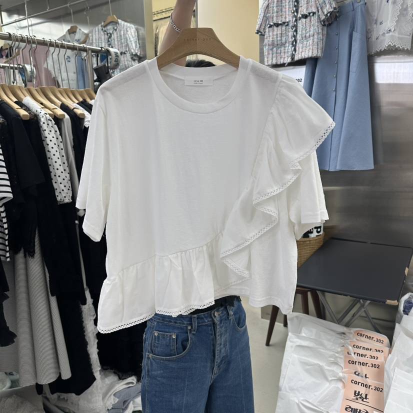 CORNER韓國東大門代購女裝新品推薦襯衫蕾絲衫不對稱荷葉邊CORNER.302襯衫/蕾絲衫