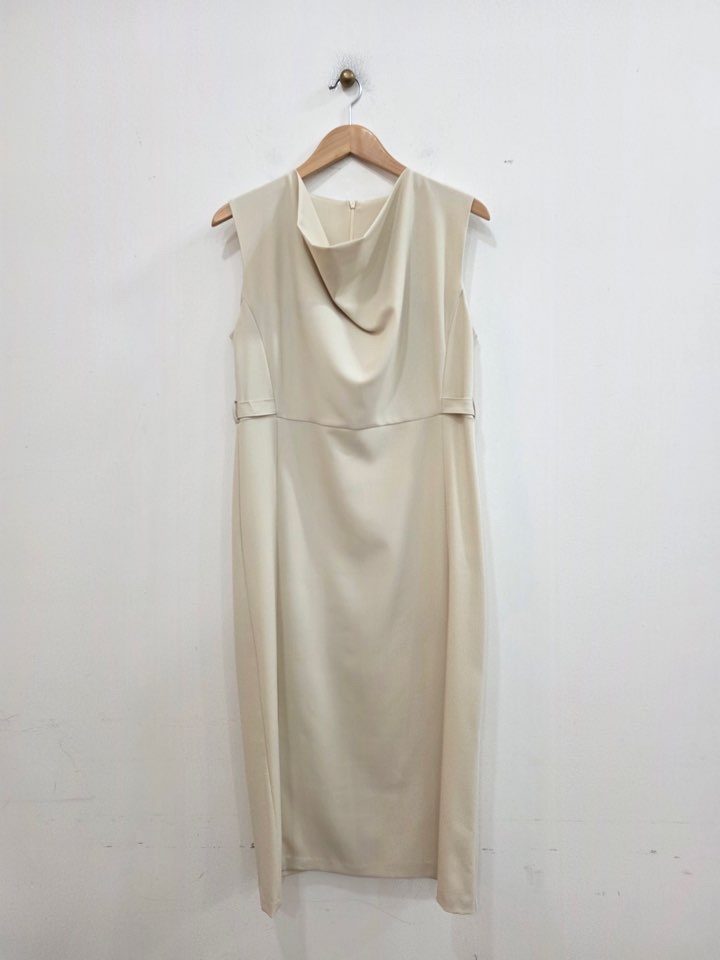 LE MIU韓國直郵實拍女裝新款熱賣職業推薦26春夏休閑連衣裙LE_MIU連衣裙