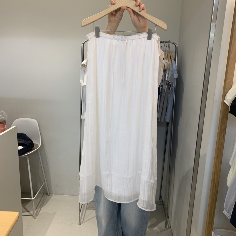 OUTRENE韓國代購女裝新款時尚職業熱賣26春夏人氣長裙喇叭OUTRENE長裙