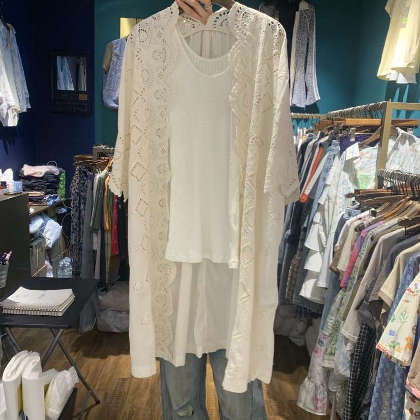 MERCI LINDA韓國直郵實拍女士新款人氣襯衫蕾絲衫不含內搭MERCI LINDA襯衫/蕾絲衫