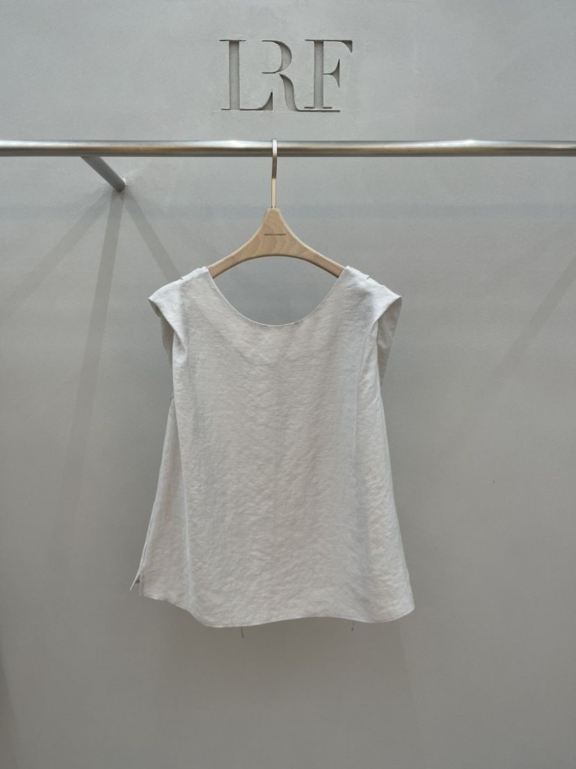 PLUS HONG-P韓國直郵實拍女士新款時尚推薦熱賣襯衫蕾絲衫LORA FAMILY/PLUS HONG襯衫/蕾絲衫