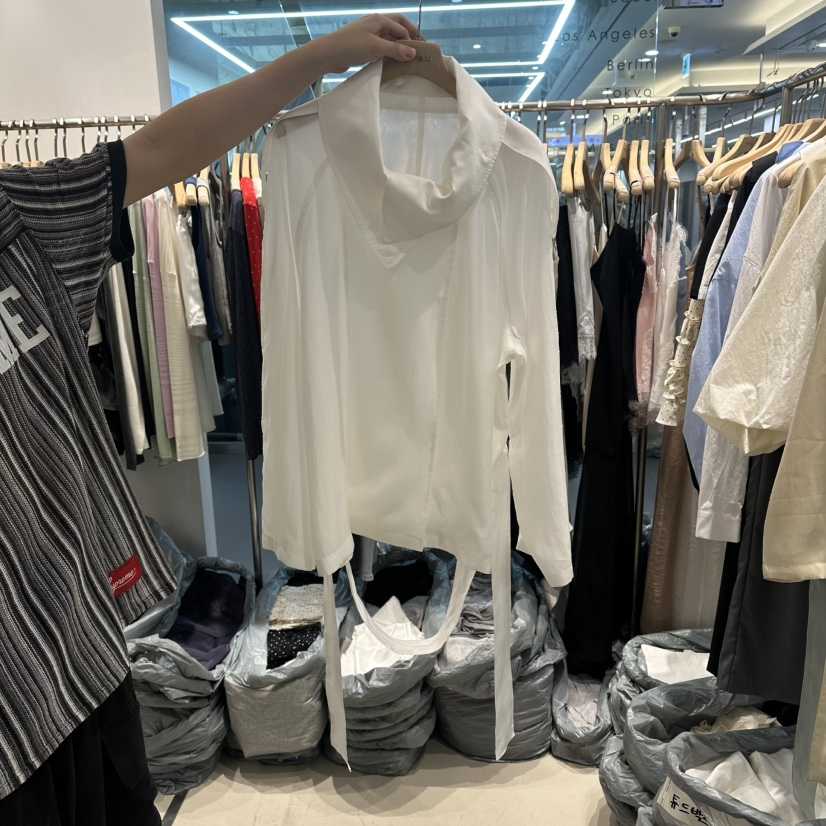 HONG.U韓國直郵女士新款熱賣26春夏襯衫蕾絲衫含腰帶短款絲質HONG.U襯衫/蕾絲衫