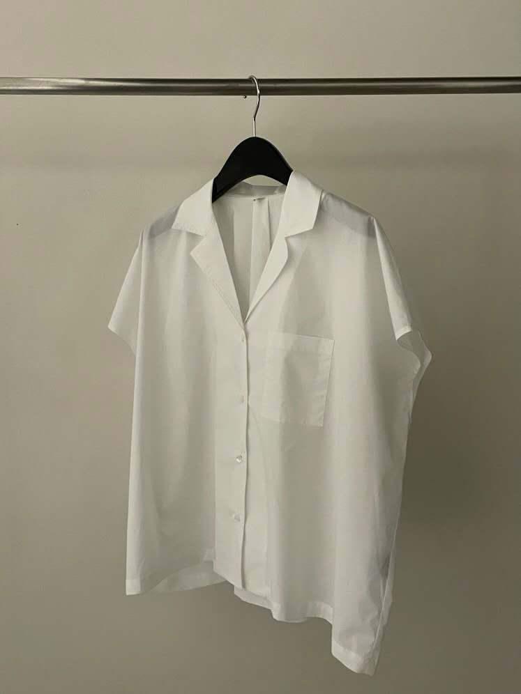 FLAT GARDEN/LA MUETTE/JAMIESTONE韓國代購女士新款熱賣襯衫蕾絲衫FLAT GARDEN/LA MUETTE/JAMIESTONE襯衫/蕾絲衫