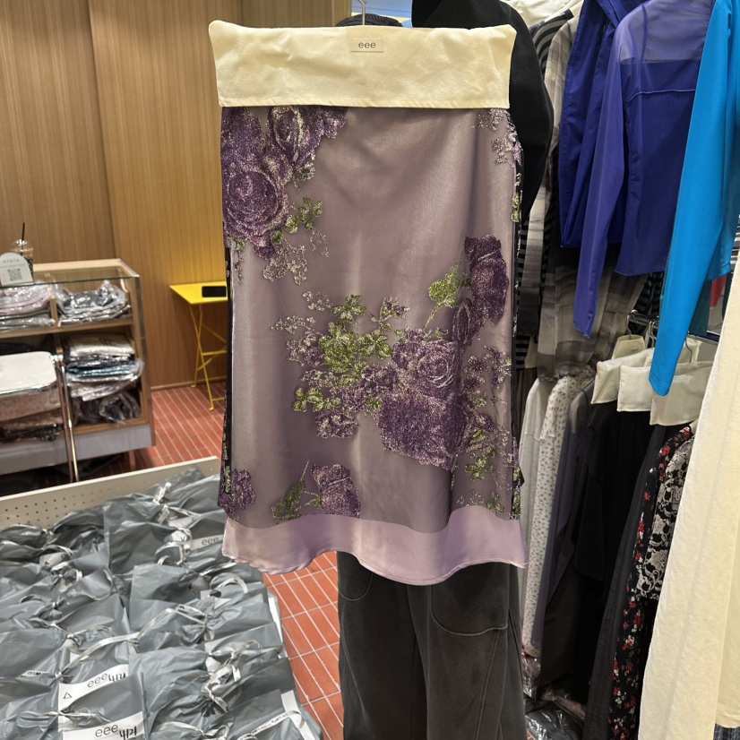 EEE韓國直郵實拍女裝新款26春夏時尚推薦人氣半身裙中短裙EEE半身裙/中短裙