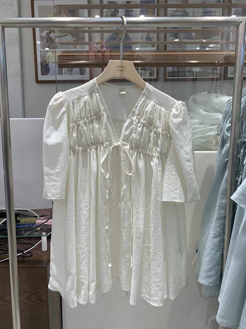 DE GO YOU韓國東大門代購女裝新款推薦人氣職業襯衫蕾絲衫DE GO YOU襯衫/蕾絲衫