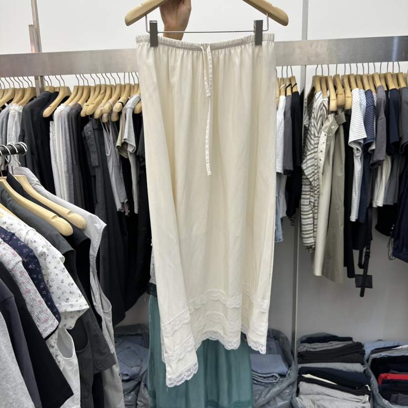 SPECIAL韓國代購女裝新款熱賣時尚推薦26春夏人氣長裙蕾絲SPECIAL長裙