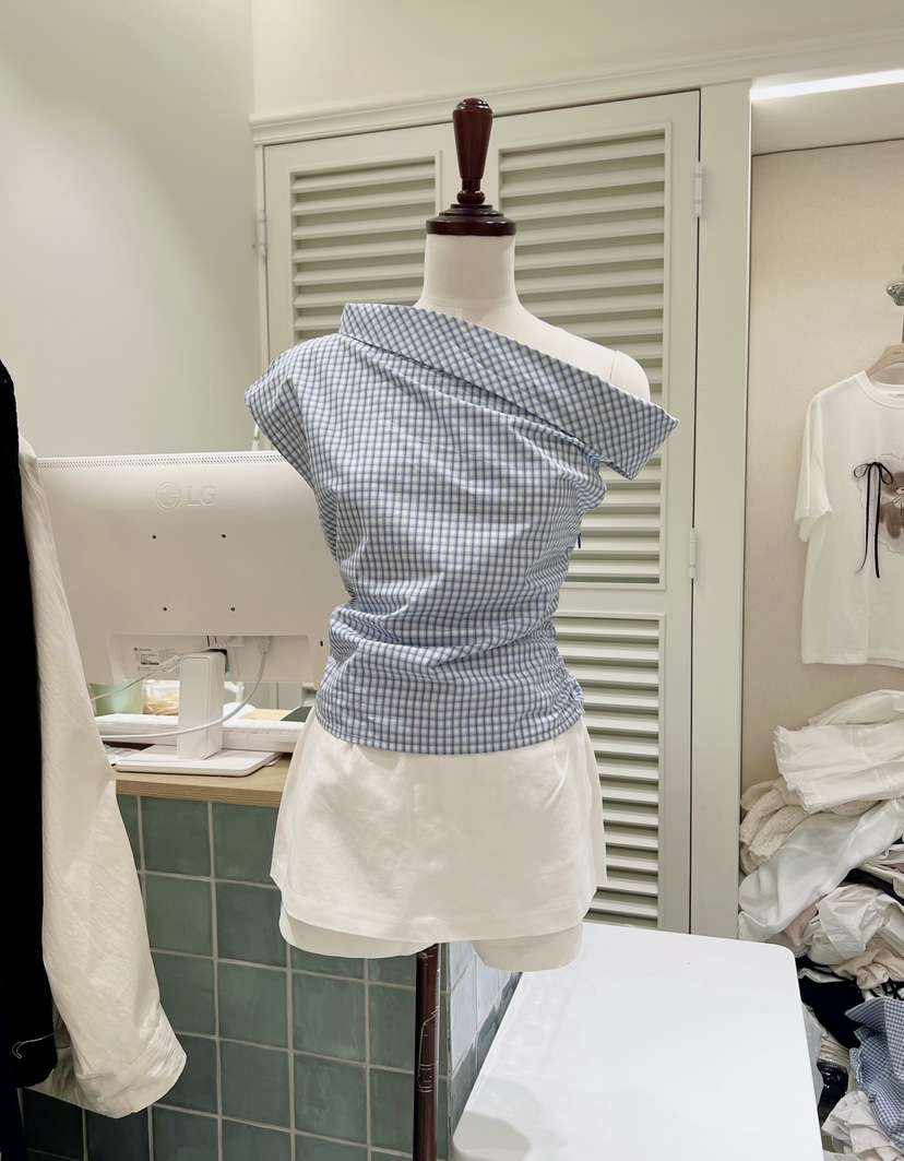 LOVE ROSIE韓國東大門直郵女士新品時尚襯衫蕾絲衫不對稱LOVE ROSIE襯衫/蕾絲衫