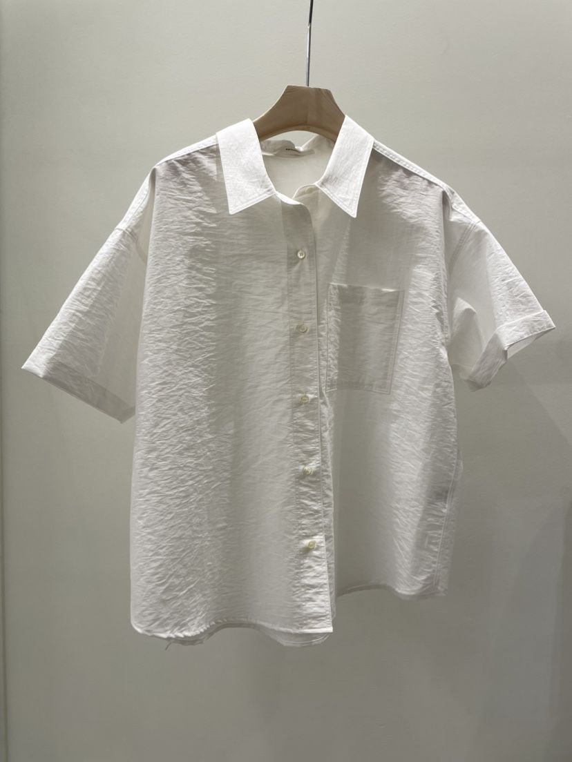 AMY GRACE-A韓國東大門代購女裝新款推薦人氣襯衫蕾絲衫AMY GRACE-A襯衫/蕾絲衫