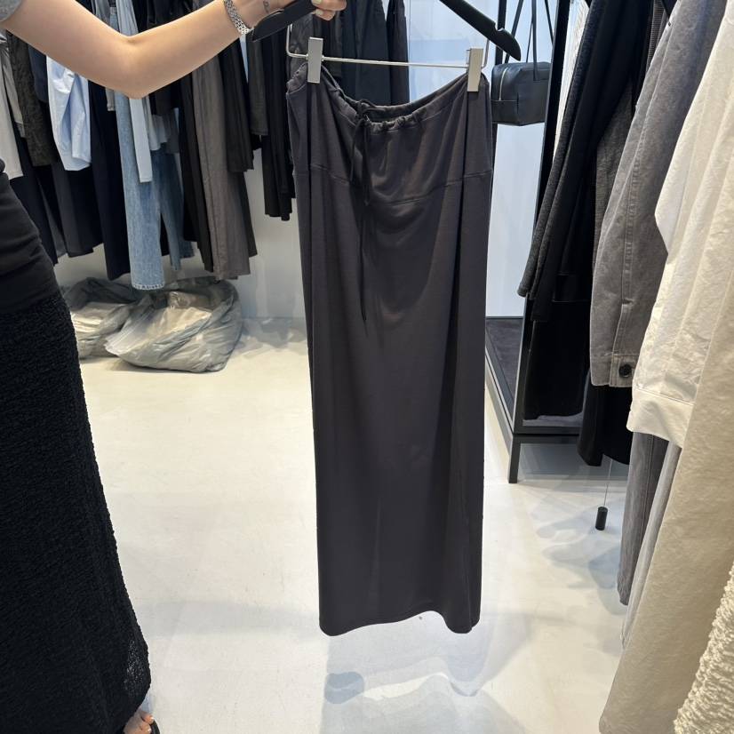 OSOO東大門實拍韓國女裝新款休閑人氣26春夏，26夏季長裙OSOO長裙