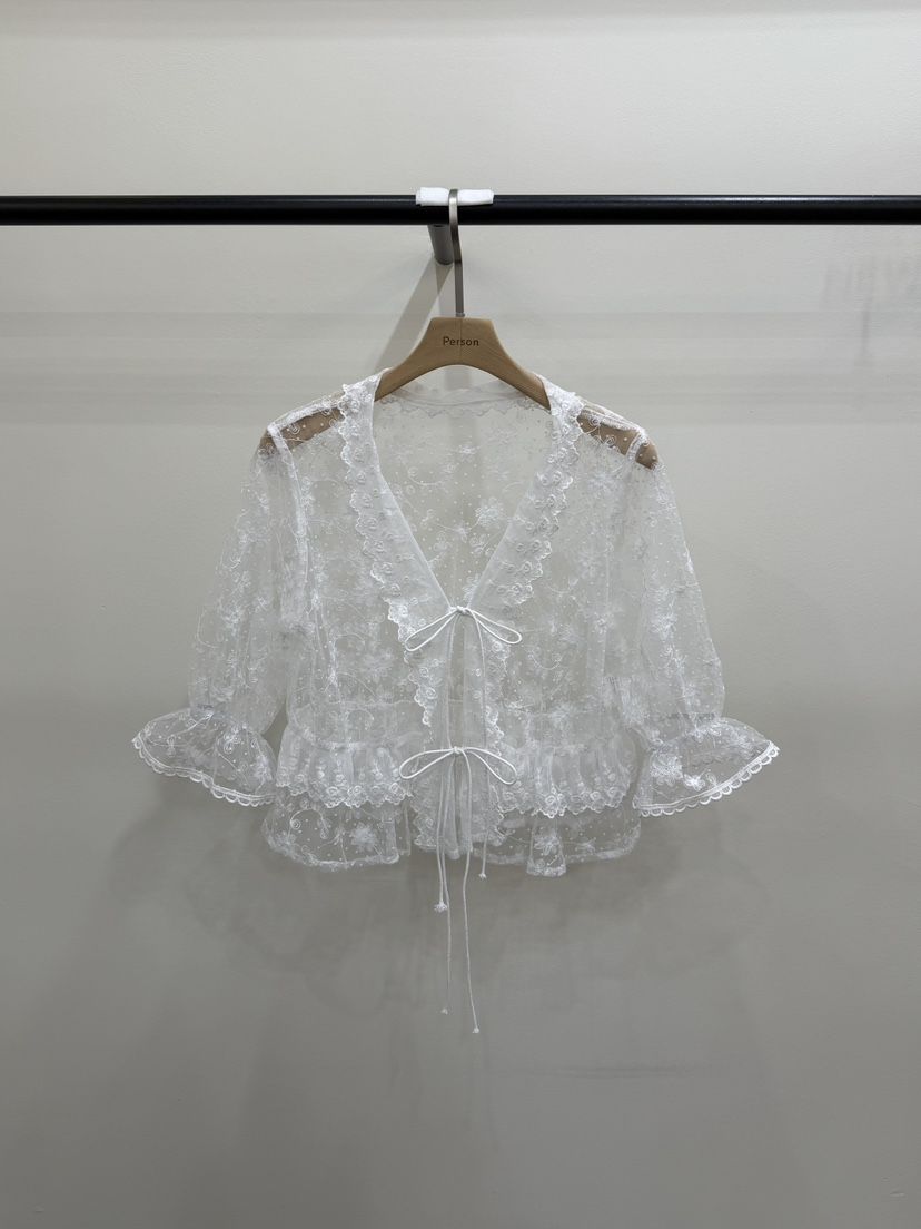 PERSON東大門實拍韓國女士新品人氣推薦襯衫蕾絲衫開衫繡花PERSON襯衫/蕾絲衫