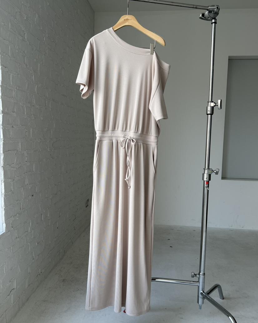 VERNI韓國東大門代購女裝新款人氣熱賣時尚職業推薦連衣裙VERNI連衣裙
