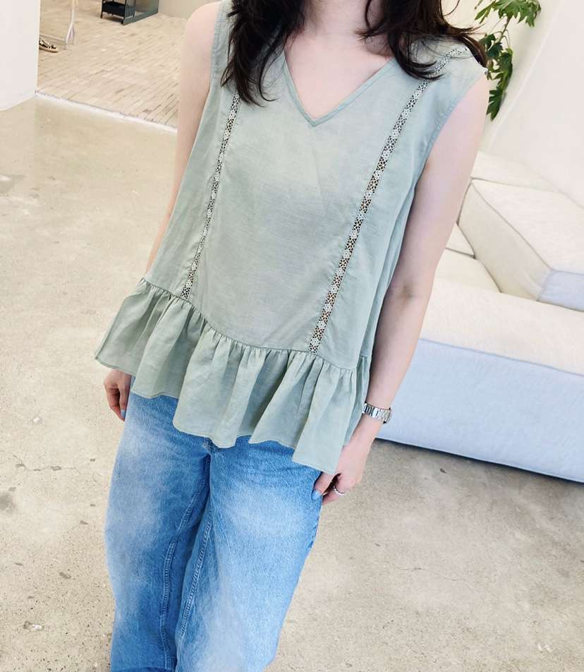 GLAD SOME韓國直郵女士新款職業人氣熱賣吊帶背心荷葉邊GLAD SOME吊帶/背心