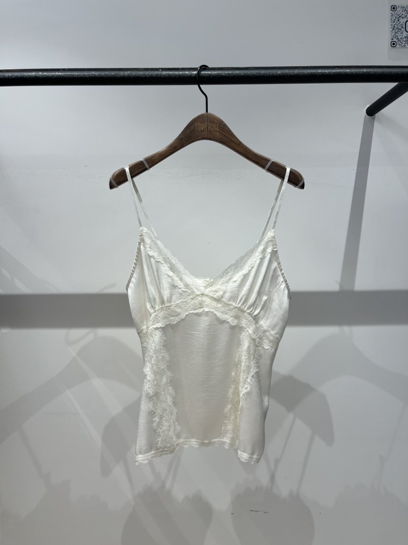 LOVE PULL東大門實拍韓國女裝新品職業推薦吊帶背心緞面LOVE PULL吊帶/背心