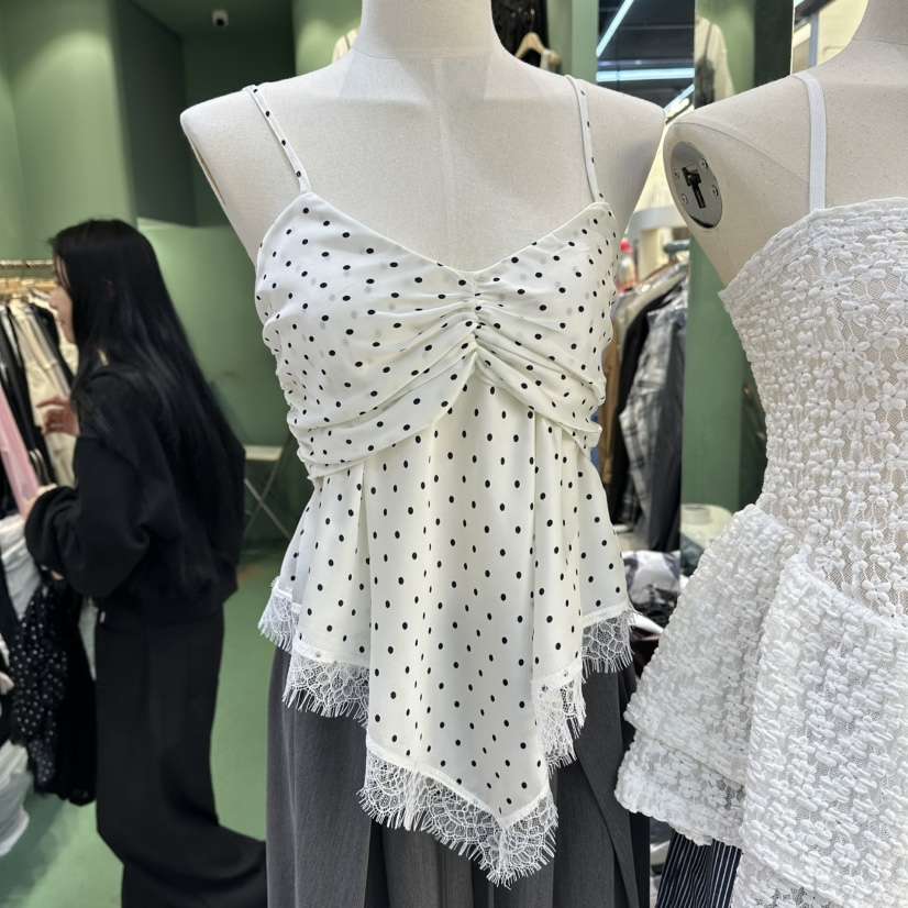 ROMANTIC NEWYORK東大門實拍韓國女裝新款推薦熱賣吊帶背心ROMANTIC NEWYORK吊帶/背心