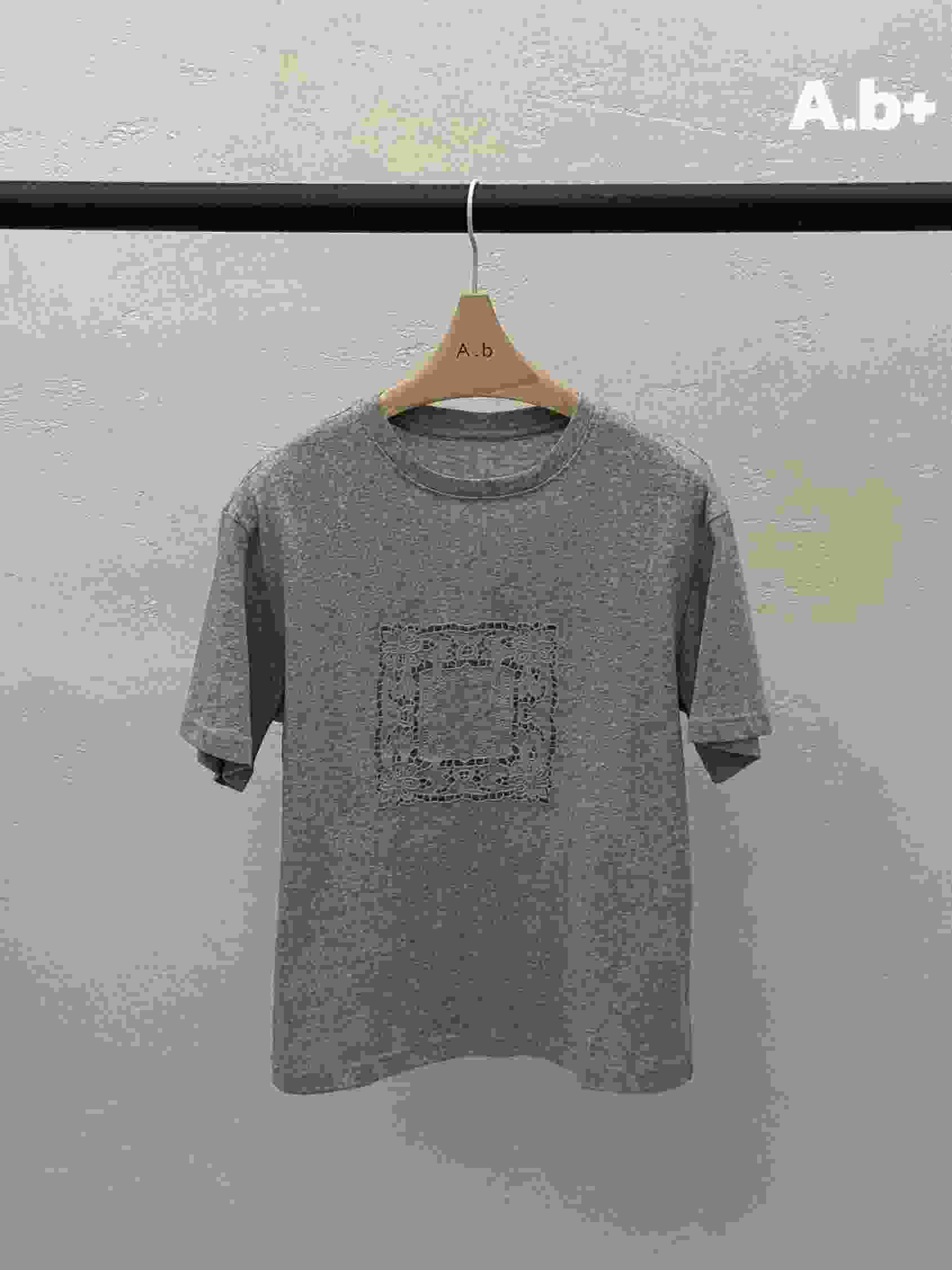 AUTUMN BEIGE PLUS韓國直郵女士新品推薦職業休閑26春夏，26夏季T恤A.b/AUTUMN BEIGET恤