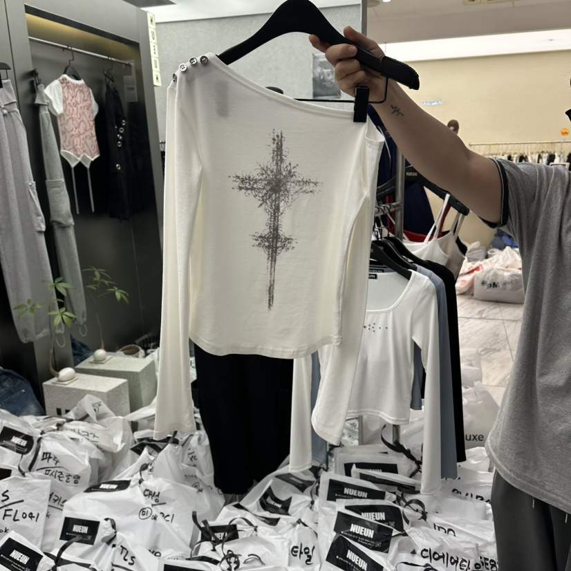 NUEUN韓國直郵女士新品職業人氣推薦時尚熱賣26夏季長袖T恤NUEUN/SEEOT長袖T恤