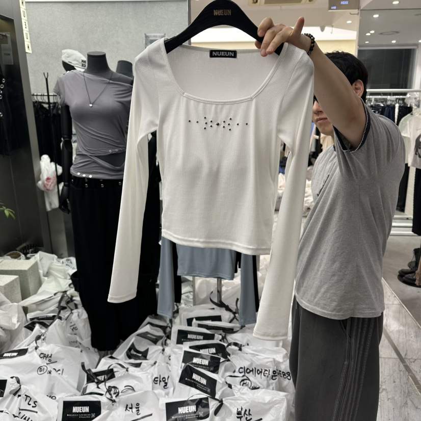 NUEUN韓國直郵女裝新款熱賣時尚職業休閑人氣推薦長袖T恤NUEUN/SEEOT長袖T恤