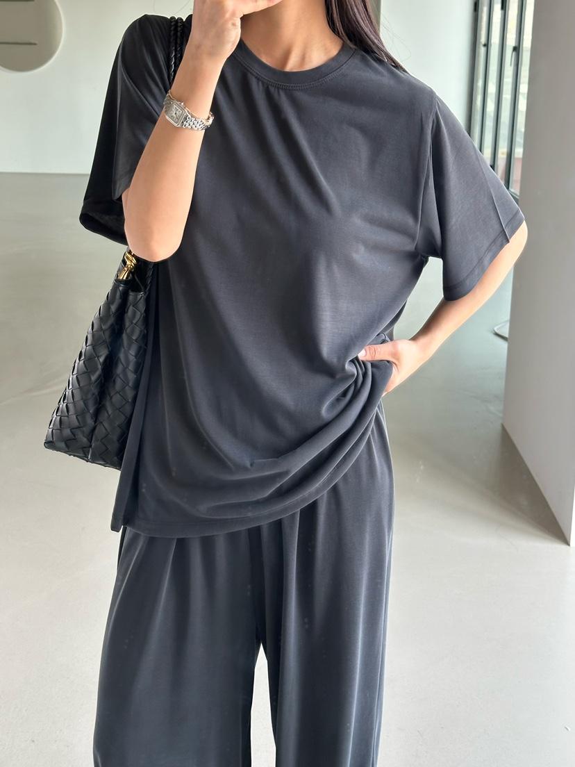 LE VASE韓國直郵實拍女士新品26夏季人氣熱賣休閑時尚T恤LE VASET恤