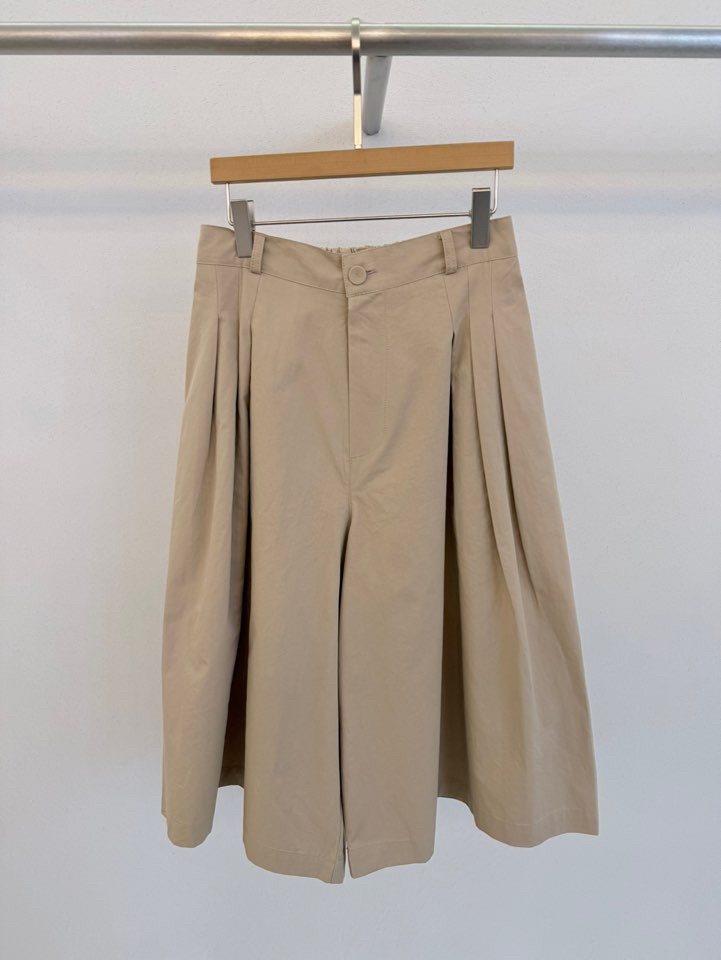 FORM韓國代購女士新品26夏季時尚人氣職業推薦熱賣休閑短褲FORM短褲