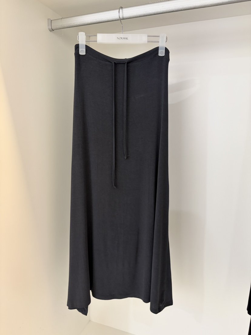 NORMAL東大門直郵女士新品時尚熱賣真品人氣職業推薦長裙NORMAL長裙