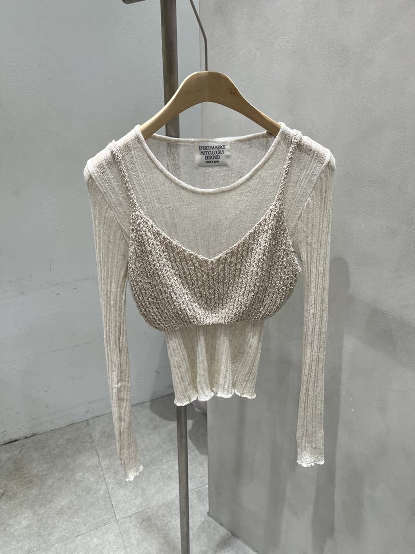 EVERCOMMERCE METICULOUSLY DESIGNED韓國直郵實拍女士新款推薦套裝EVERCOMMERCE METICULOUSLY DESIGNED套裝