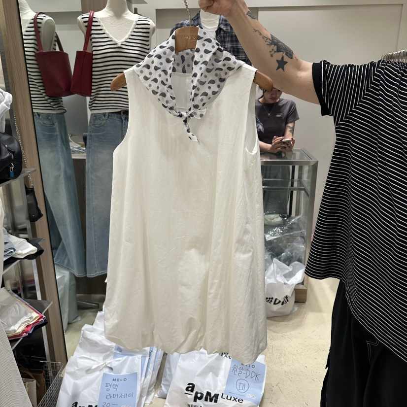 MELO韓國直郵女裝新款26春夏人氣職業休閑連衣裙含圍巾套裝MELO連衣裙