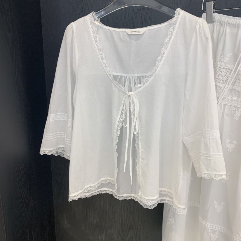 RIVEROOM韓國東大門直郵女士新品休閑推薦26夏季襯衫蕾絲衫RIVEROOM襯衫/蕾絲衫