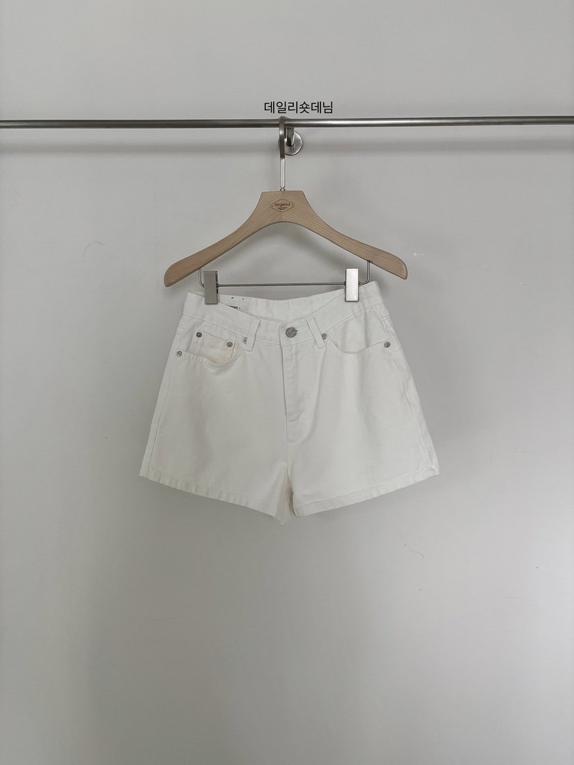 VERGAMOT韓國東大門直郵女士新品職業推薦人氣26春夏短褲VERGAMOT短褲