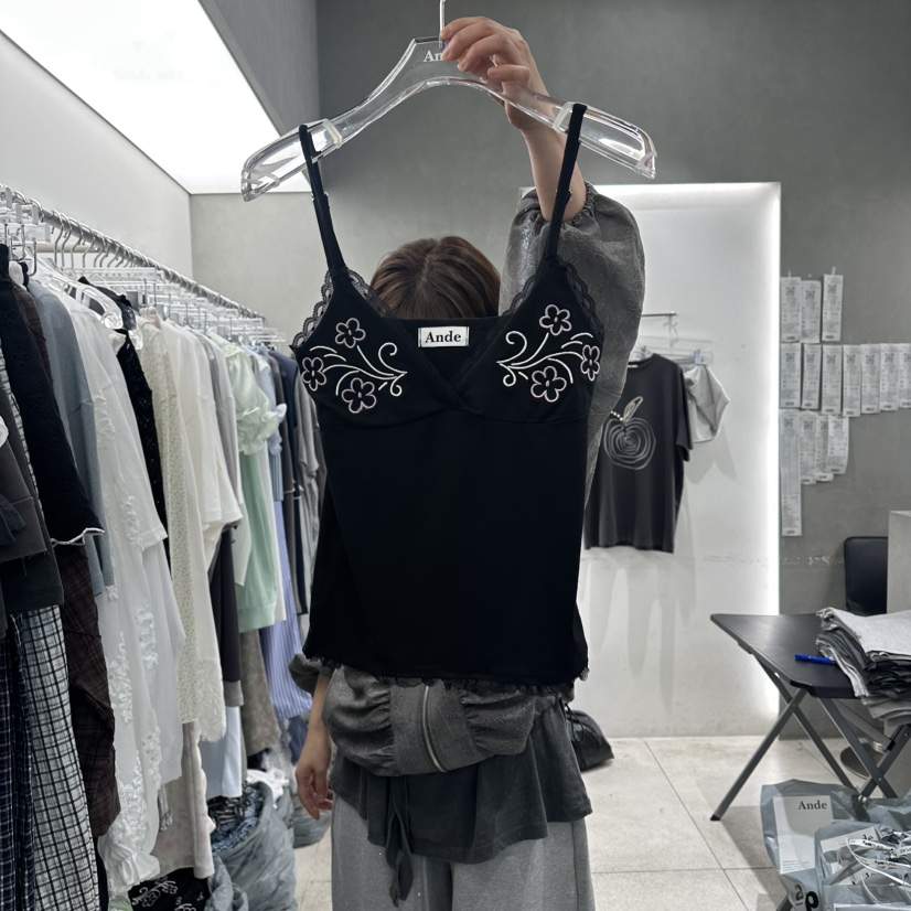 ANDE韓國東大門代購女裝新品熱賣26春夏休閑吊帶背心刺繡Ande吊帶/背心