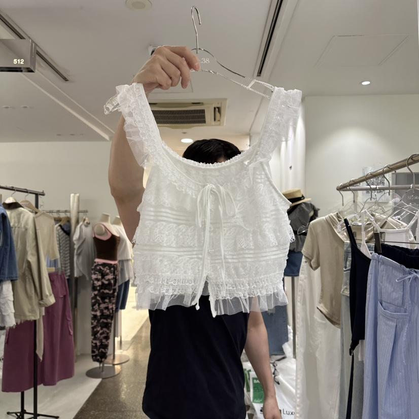 BAIE.38東大門實拍女裝新品人氣熱賣推薦吊帶背心蕾絲花BAIE.38吊帶/背心