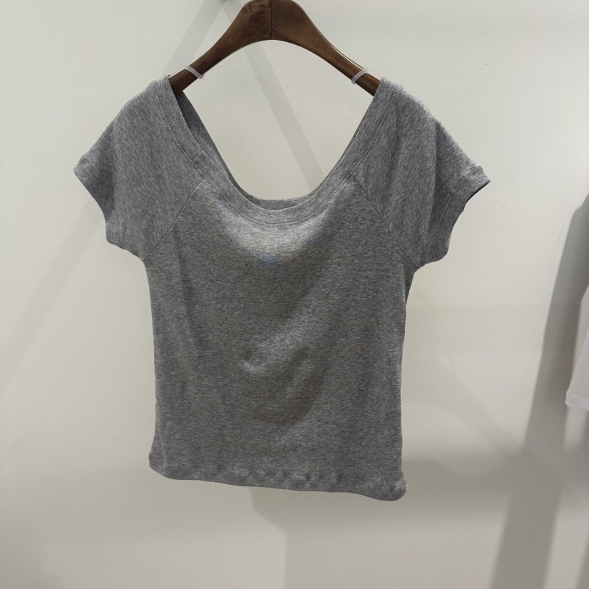 AGO東大門實拍韓國女士新款26春夏26夏季休閑職業時尚T恤AGOT恤