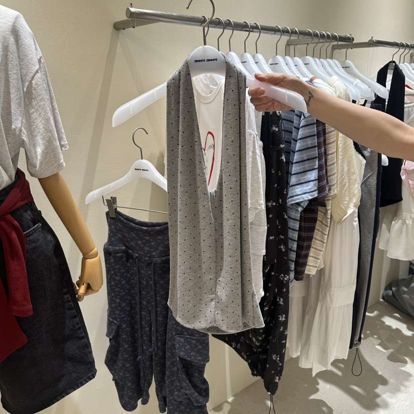 MOREMORE韓國東大門直郵女裝新款26春夏職業人氣吊帶背心more more吊帶/背心