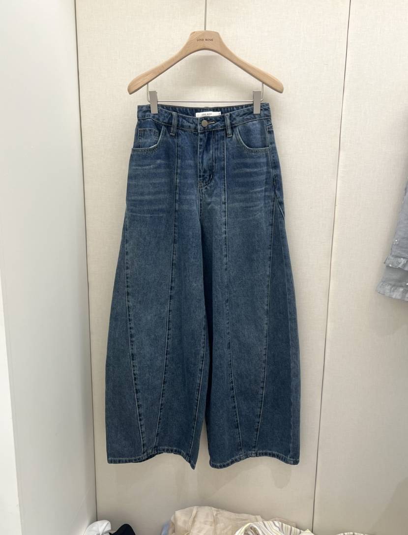 LOVE ROSIE東大門實拍韓國女裝新品26夏季休閑人氣牛仔褲LOVE ROSIE牛仔褲