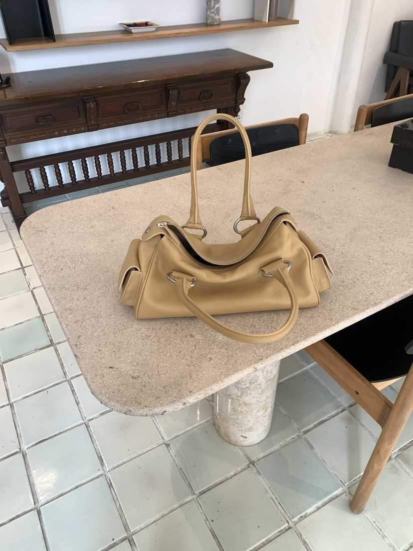 UNDERSON韓國直郵女士新款職業人氣時尚推薦熱賣26夏季手提包UNDERSON手提包