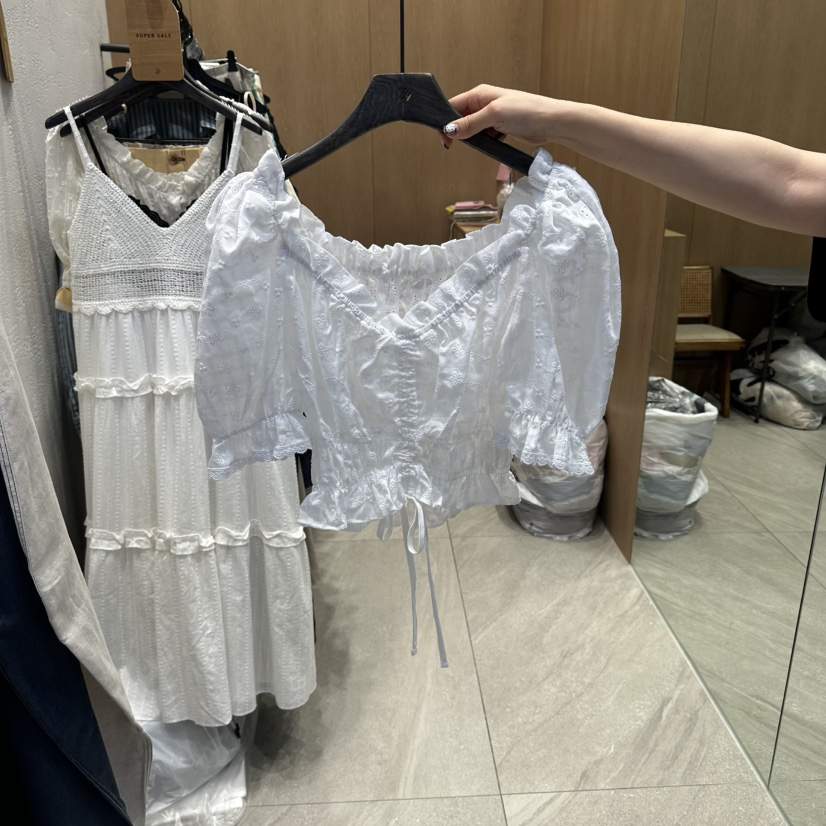 TRIPLE SEVEN韓國直郵女裝新品26春夏人氣熱賣襯衫蕾絲衫TRIPLE SEVEN襯衫/蕾絲衫