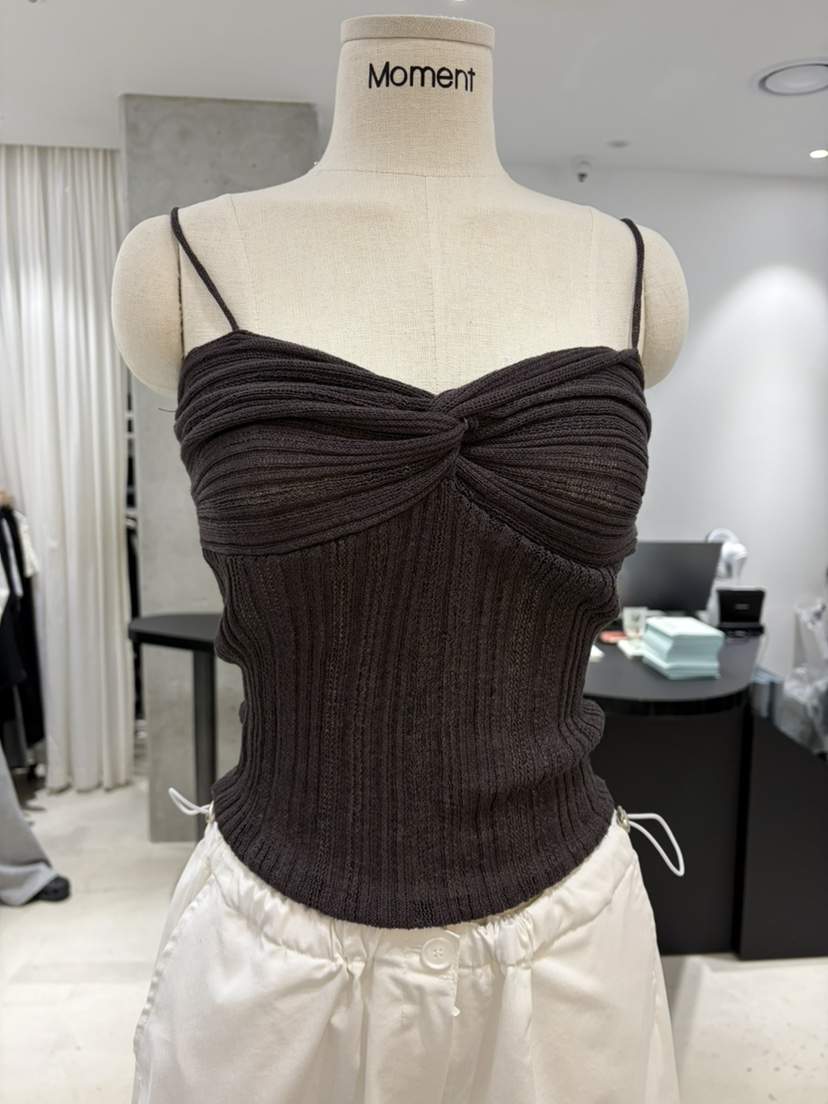 MOMENT東大門直郵女裝新品熱賣職業真品休閑人氣吊帶背心MOMENT/RECOVER吊帶/背心