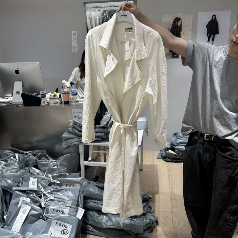 FAVOR-P韓國直郵實拍女裝新品時尚職業休閑長款風衣含腰帶FAVOR-P長款風衣