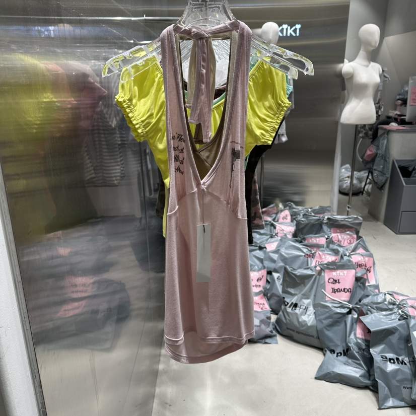 KIKI韓國直郵實拍女士新品人氣推薦職業26夏季26春夏吊帶背心KIKI吊帶/背心