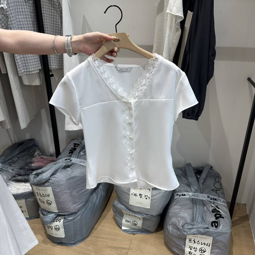 aube nunt東大門實拍韓國女士新品26春夏時尚襯衫蕾絲衫aube nunt襯衫/蕾絲衫