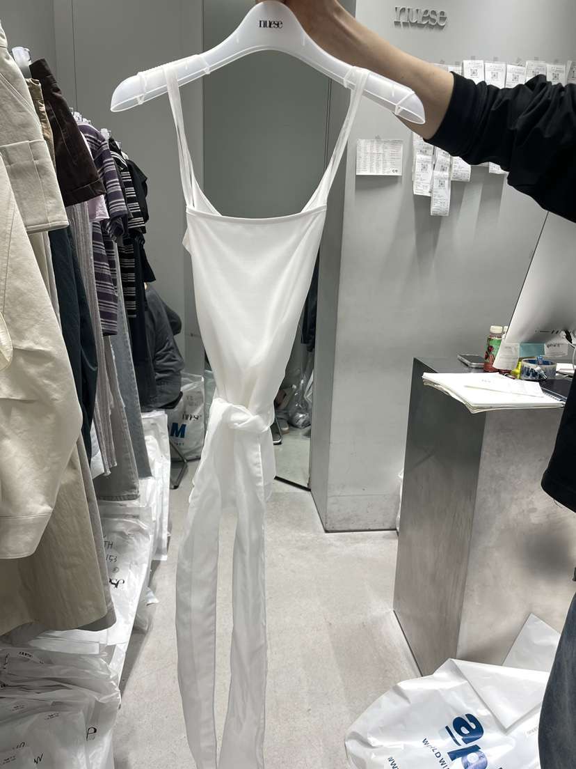 NUESE韓國東大門代購女裝新品時尚休閑職業26春夏吊帶背心NUESE吊帶/背心
