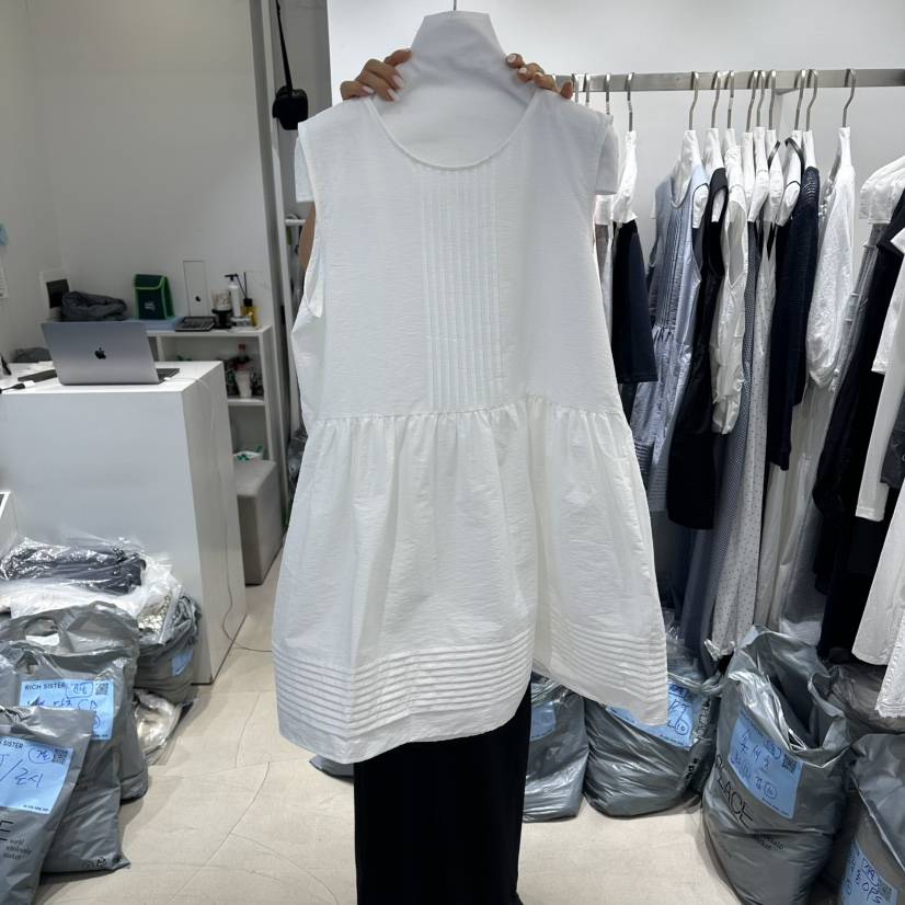 RICH SISTER韓國直郵實拍女士新品26春夏職業連衣裙褶裥RICH SISTER連衣裙