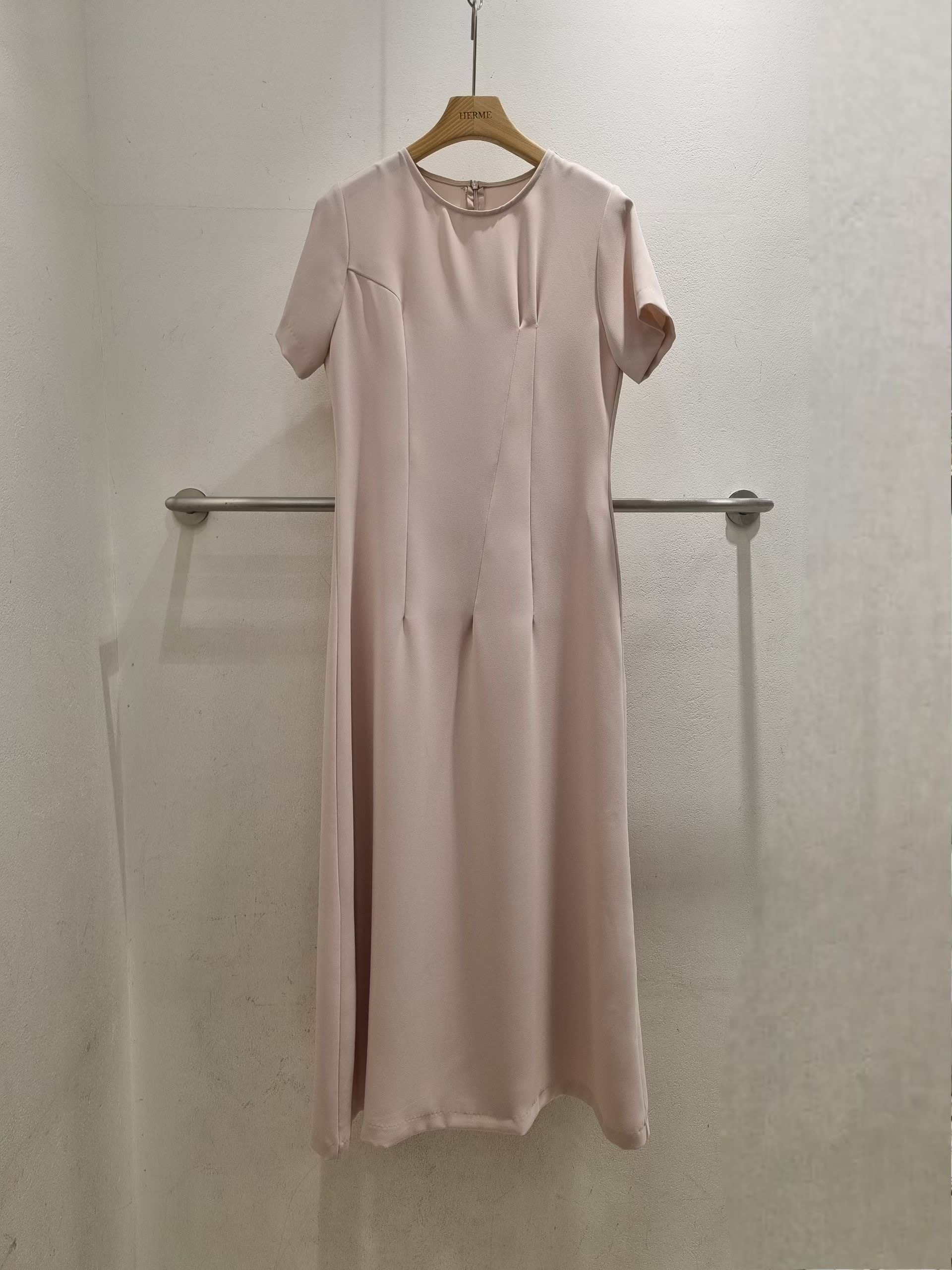 HERME韓國東大門代購女士新款26春夏休閑職業熱賣人氣連衣裙HERME連衣裙