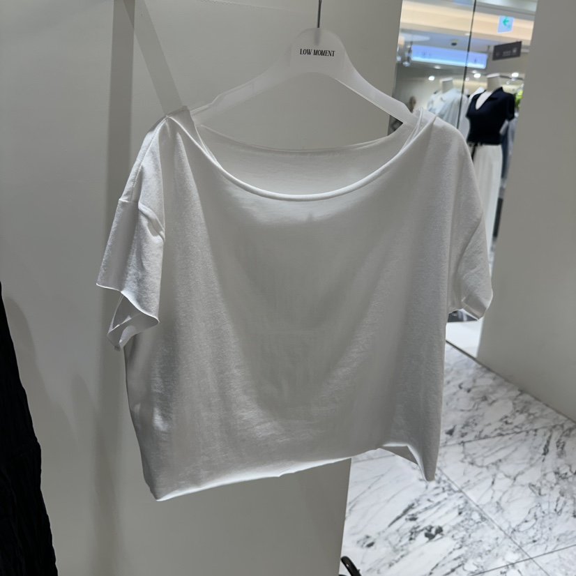 LOW MOMENT韓國東大門直郵女裝新品26夏季職業推薦26春夏T恤LOW MOMENTT恤