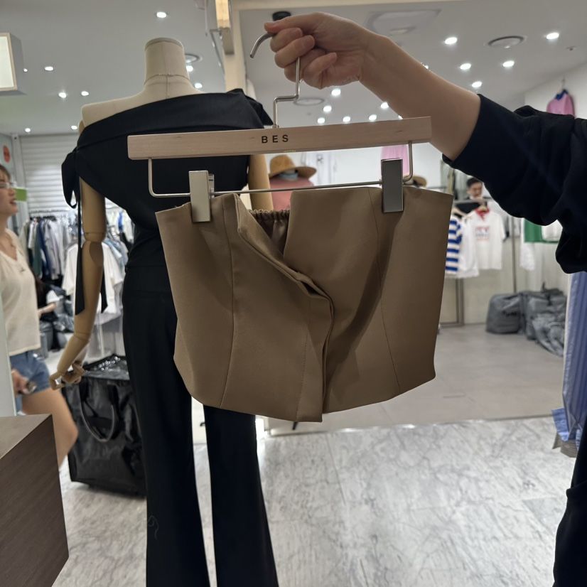 BES韓國直郵女裝新品職業熱賣推薦26春夏26夏季吊帶背心褶皺BES SEOUL吊帶/背心