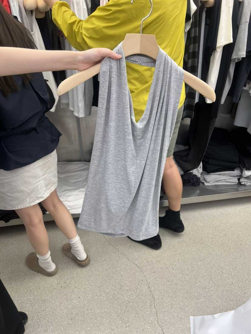 ESSENCE東大門實拍韓國女士新品時尚人氣職業熱賣吊帶背心ESSENCE吊帶/背心