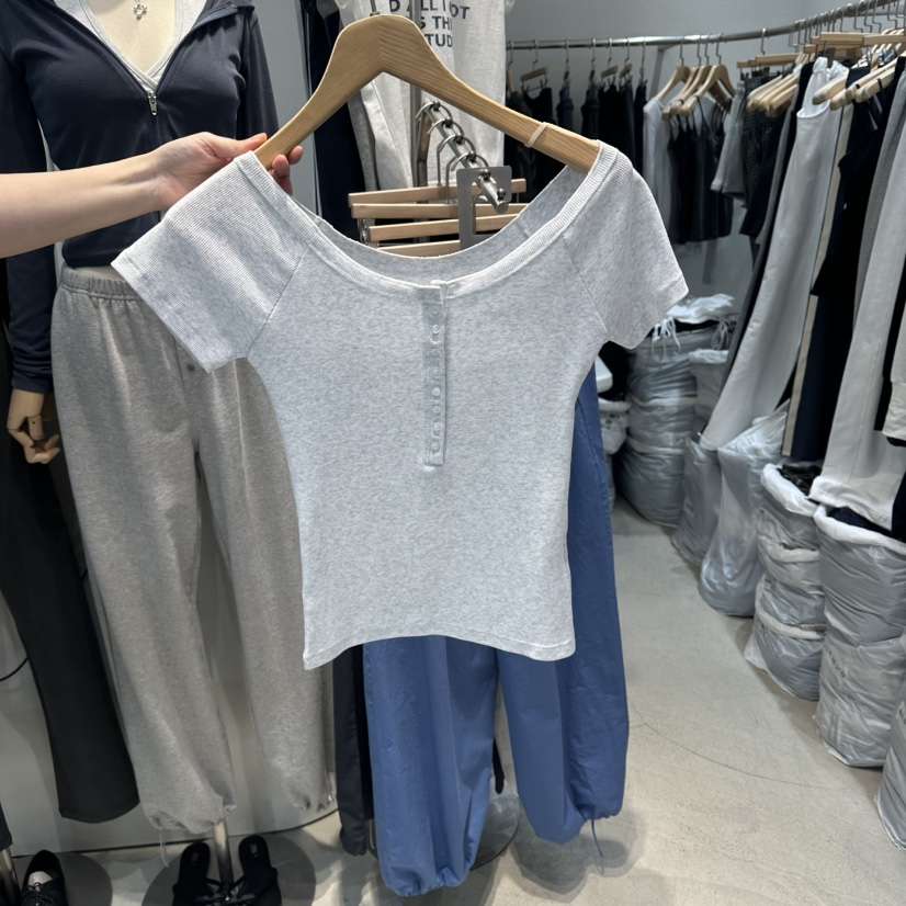 W.FATAL韓國直郵實拍女裝新品26春夏休閑26夏季職業時尚T恤W.FATALT恤