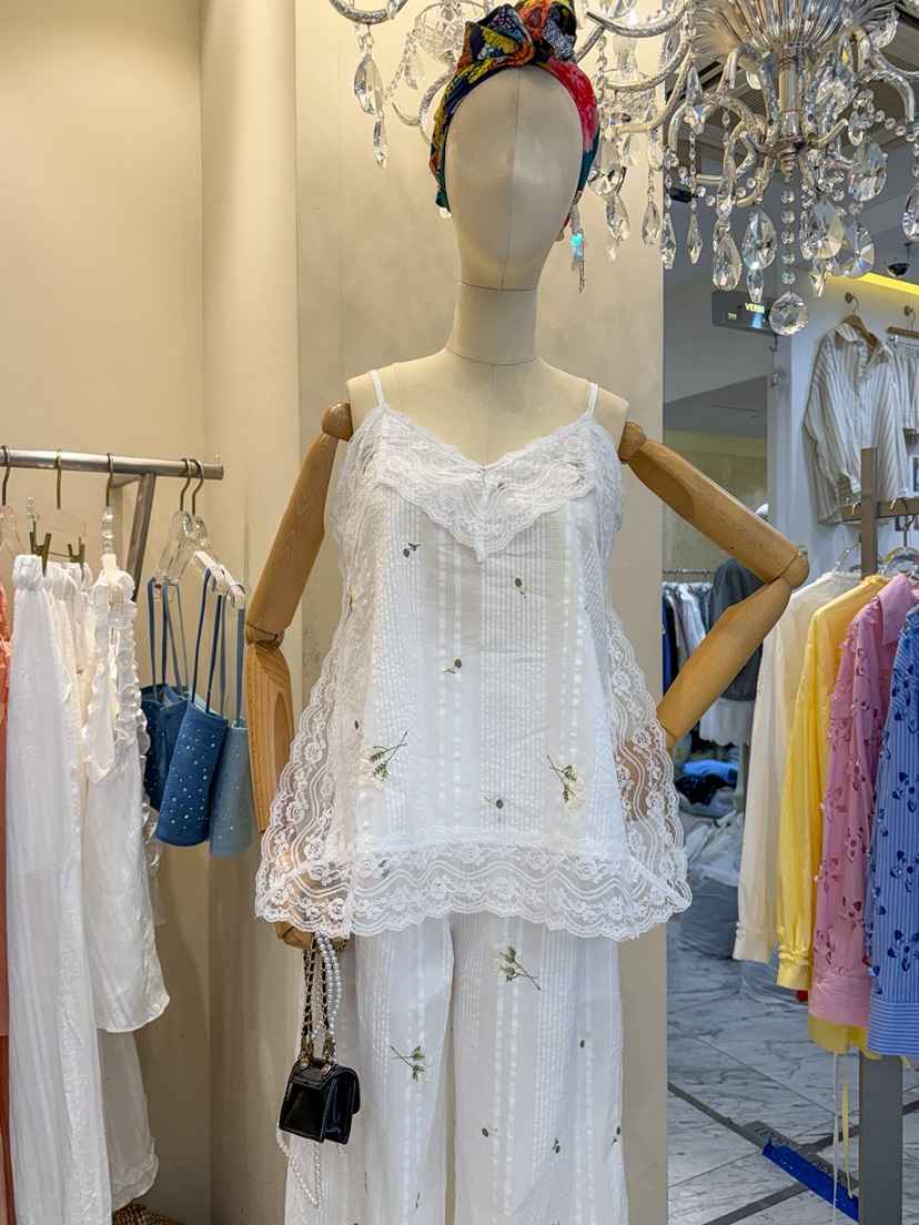 81 MARKET-L韓國直郵女士新品熱賣人氣時尚吊帶背心棉布81 MARKET-L吊帶/背心